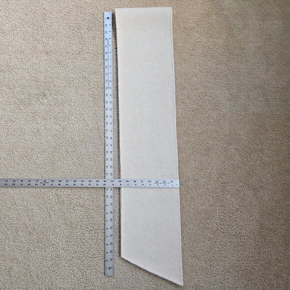 NWOT Wool & Cashmere Minimalist Scarf With Angled Ends Soft Brushed Nap - Picture 5 of 13